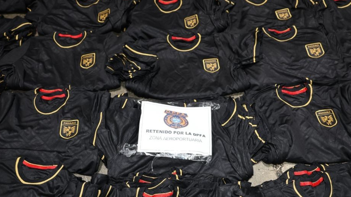 Más de 1,900 camisetas falsificadas de la Selección de Panamá Más de 1,900 camisetas falsificadas de la Selección de Panamá
