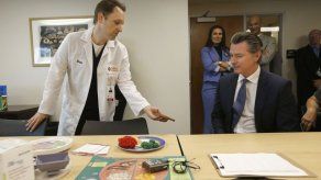 California da servicios de salud a migrantes no autorizados