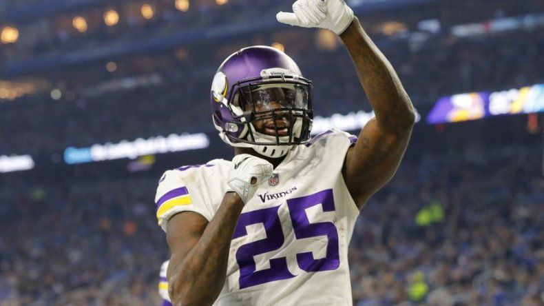 Vikings vencen a Lions y amplían ventaja en su división