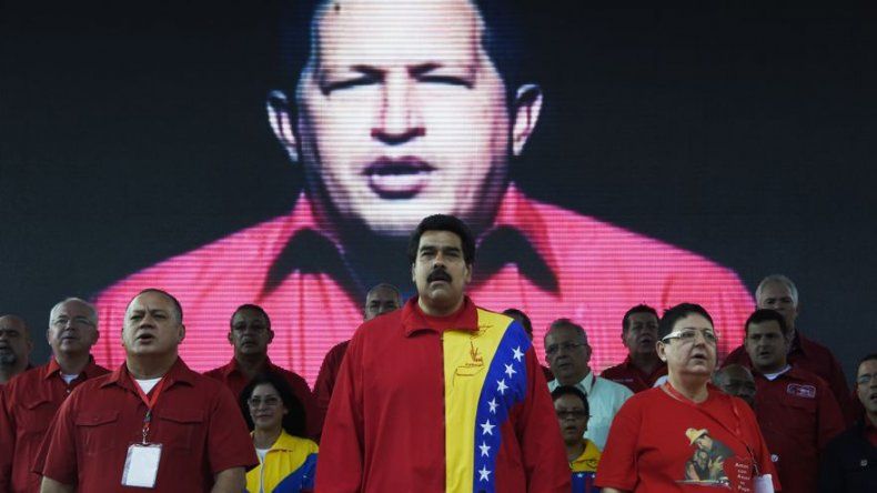 Aquí no se habla mal de Chávez, el cartel que propone líder chavista