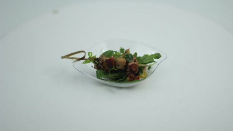 Brocheta de pollo - Equipo Gris