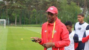 Jorge Dely Valdés:Todos entramos en la historia