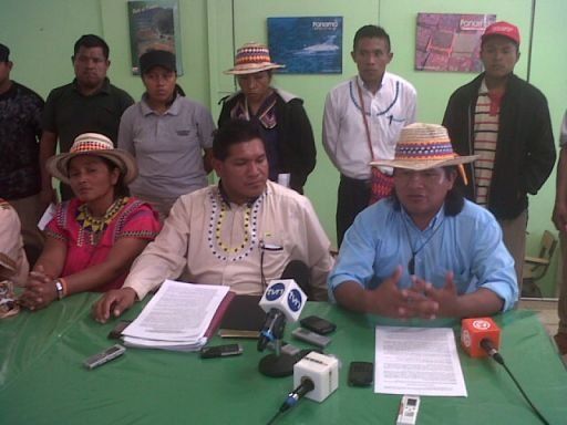 Cacica Carrera desmiente que haya recibido bienes del Gobierno