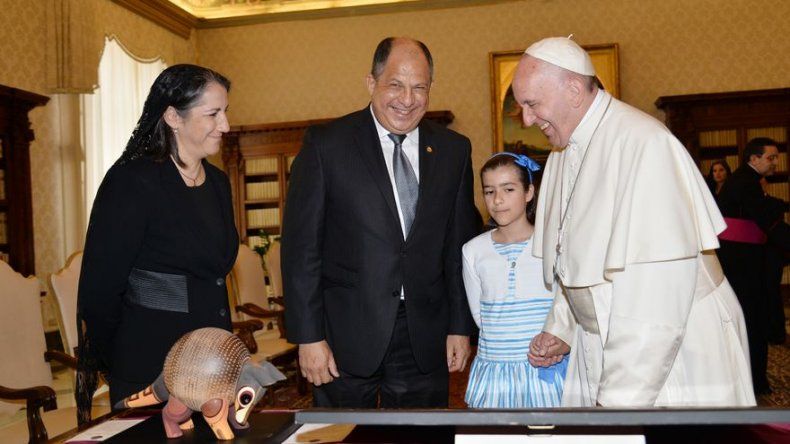 Papa Francisco y presidente de Costa Rica hablaron sobre aborto y migración
