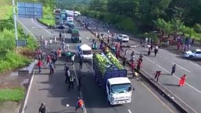 Dos personas que realizaban manifestaciones en la Vía Interamericana resultaron heridas.