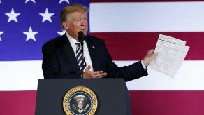 Trump critica a líder sindical en el Día del Trabajo