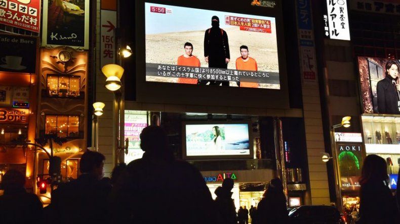 Estado Islámico amenaza con matar a rehenes japoneses