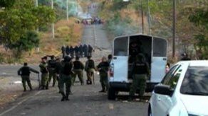 Completa violación de los derechos humanos de indígenas