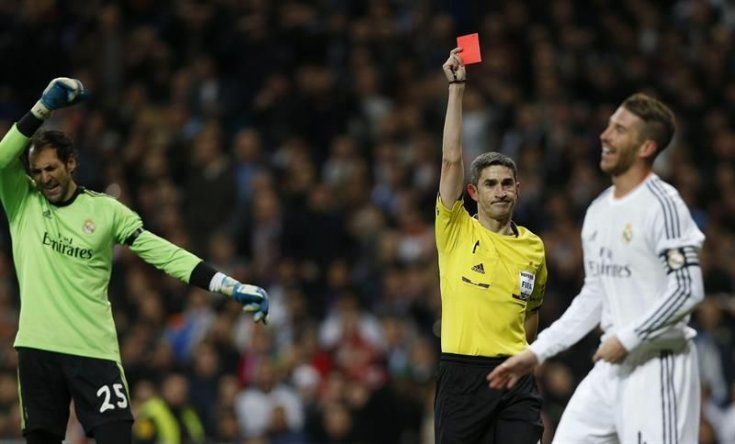 El TAD desestima la suspensión cautelar y Ramos no jugará en Sevilla