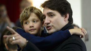 Trudeau enfrenta amenaza en elecciones parlamentarias