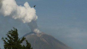 Volcán mexicano Popocatépelt reduce su actividad