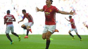 Ibrahimovic resucita al United en Europa League