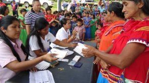 Comienza entrega de bonos de alimentación