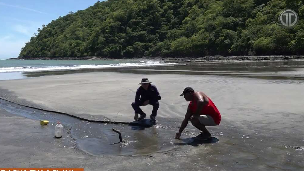 Extraño fenómeno en playa de Tonosí