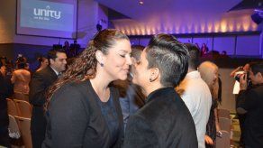 Decenas de parejas participan en una boda masiva homosexual en Miami