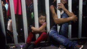 El presidente de Honduras llega a Guatemala para estudiar un plan migratorio