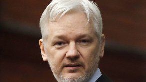 Ecuador autoriza interrogatorio a Assange en embajada