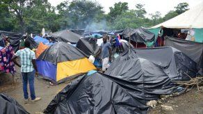 Preocupa a Costa Rica continua aglomeración de emigrantes en frontera