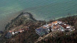 Se forma depresión tropical y amenaza zonas devastadas por Dorian en Bahamas