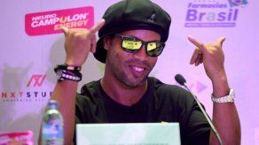 Ronaldinho jugará un amistoso entre Alianza Lima y Sport Boys