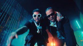 Artistas urbanos Ozuna y Anuel AA lanzan disco en conjunto