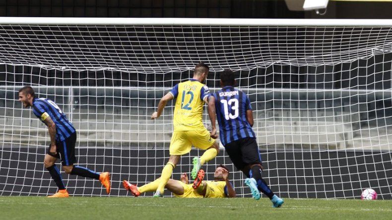 Inter aún invicto en liga italiana tras triunfo ante Chievo