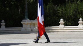 Macron discute migrantes temporarios en Rumania