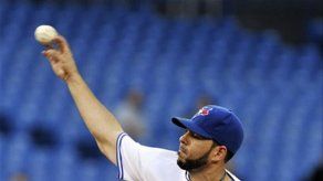 Dominicano Villanueva domina a los Rays