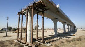 Trump quiere que California reembolse dinero de tren bala