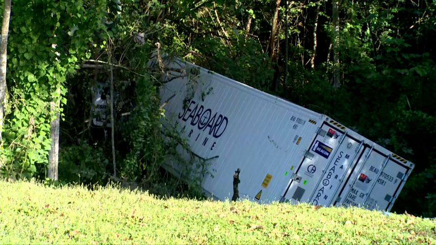 Accidente de tránsito en autopista Panamá-Colón.