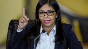Venezuela dejará la OEA si realiza reunión de cancilleres sobre su crisis