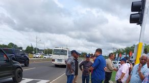 ATTT implementa dos nuevos semáforos peatonales en Veraguas. ATTT implementa dos nuevos semáforos peatonales en Veraguas.