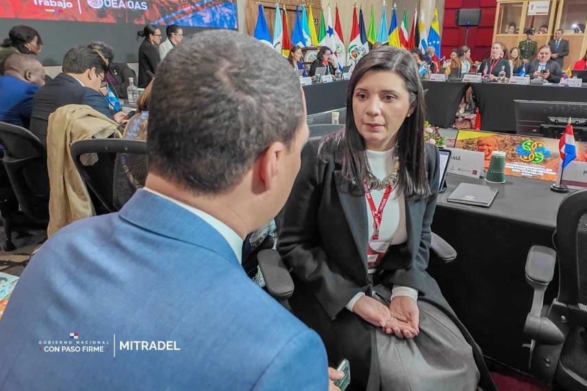 Ministra del MITRADEL de Panamá