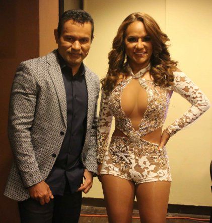 En los camerinos con Samy y Sandra Sandoval