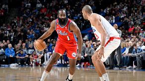 NBA: James Harden consigue triple doble y empata récord de asistencias con 76ers