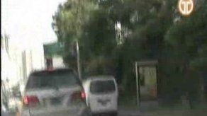 Mujer le roba vehículo a dirigente Mariano Mena
