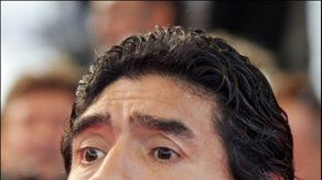 Maradona respetará acuerdo con el Barcelona por Messi