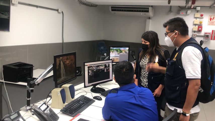 En el operativo han participado peritos informáticos del Ministerio Público y agentes de la División de investigación de delitos vinculados al crimen organizado de la Policía Nacional.