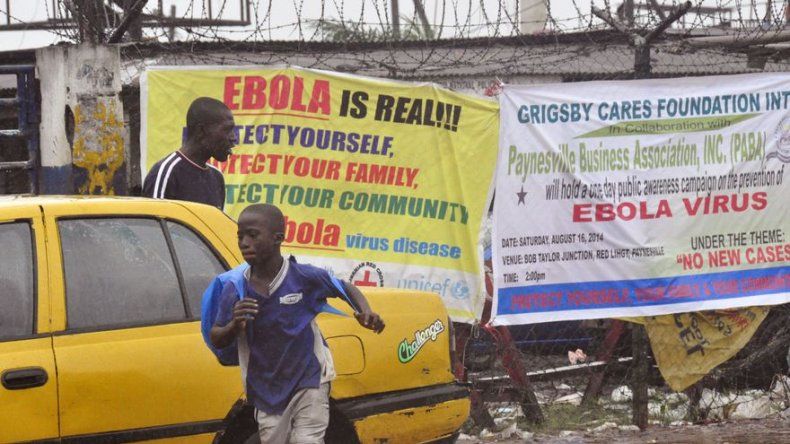 Toque de queda en Liberia y alarma mundial por la fiebre del Ébola