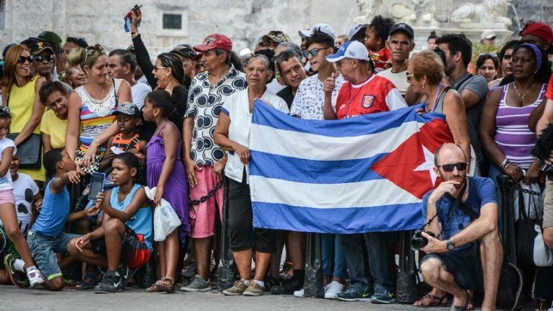 El Adonia, primer crucero de EEUU a Cuba en décadas