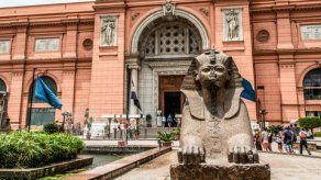 Los turistas ya se fotografían sin pagar en los museos de Egipto