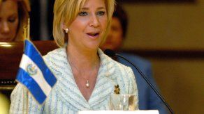 Ana Ligia de Saca fue detenida por el cambio de su situación jurídica y para su traslado a un centro penal.