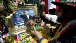 Peruanos apelan a rituales andinos para la fortuna en 2009