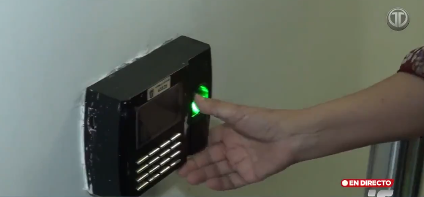 Contralor Anel Flores en la Asamblea Nacional