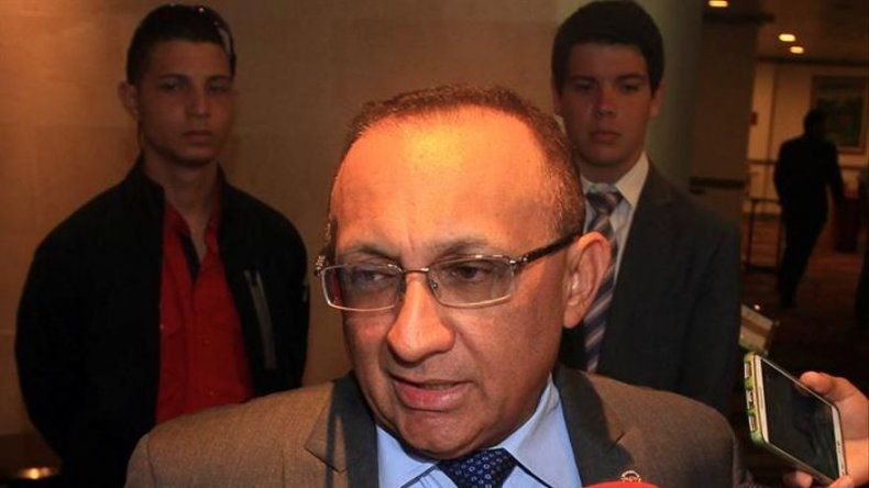 Vásquez pide a viceministra aclarar supuestos despidos injustificados
