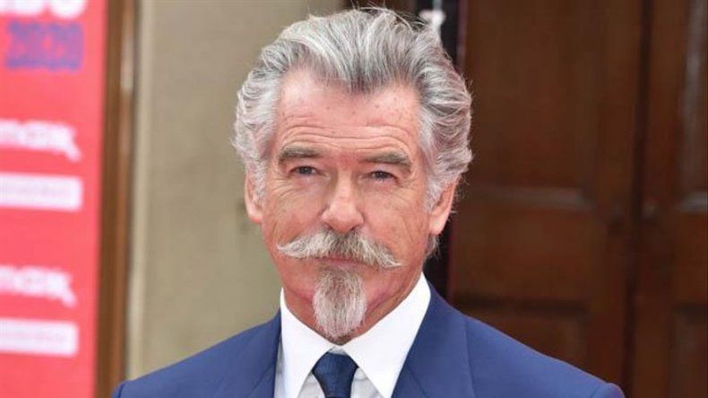 Pierce Brosnan se unió a Instagram para vigilar a sus hijos