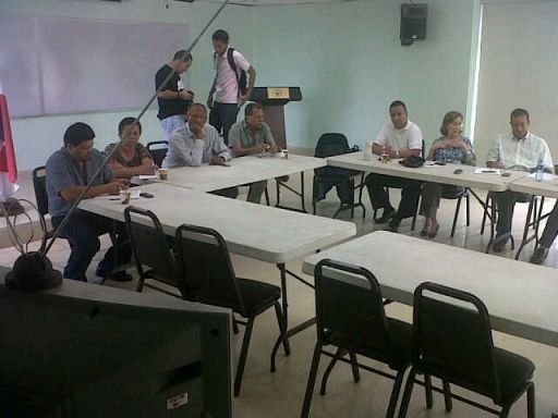 Dirigentes del CGTP analizan informe del presidente Martinelli