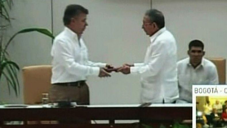 Gobierno de Colombia y FARC firman acuerdo de justicia