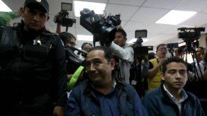 Presidente de Guatemala visita a sus familiares presos acusados de corrupción