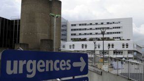 Un caso de muerte cerebral y 5 hospitalizados en Francia en ensayo terapéutico fallido